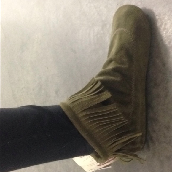 Footskins Shoes Footskins 0 Deerskin Fringe Moccasin Poshmark